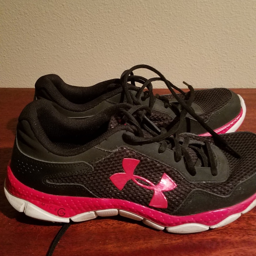 Under armor size 7